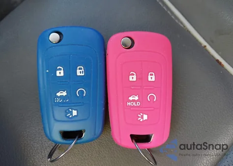 2015 Chevrolet Impala 2Lz z USA, uszkodzony, nr VIN 2G1165S3XF9111489